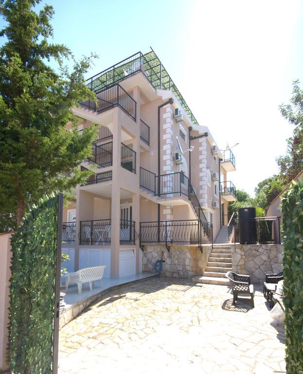 Apartments Bellavista Luštica Exterior foto